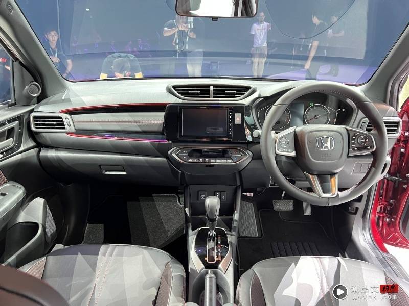 新车 I Honda WR-V正式揭开面纱！超帅气+运动感十足 车价RM89,900起！ 更多热点 图3张